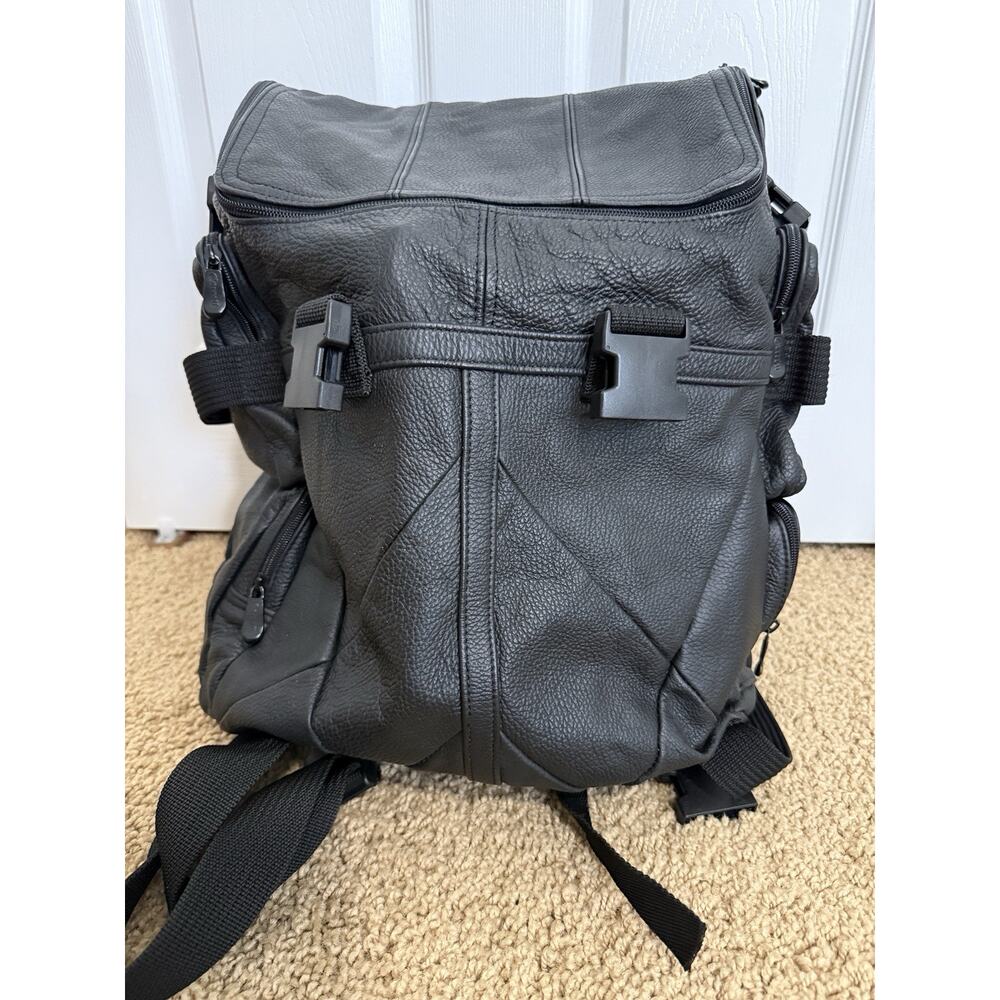 Carroll Leather Bag Road Pack Sissy Bar Backpack Motorcycle Biker Expands